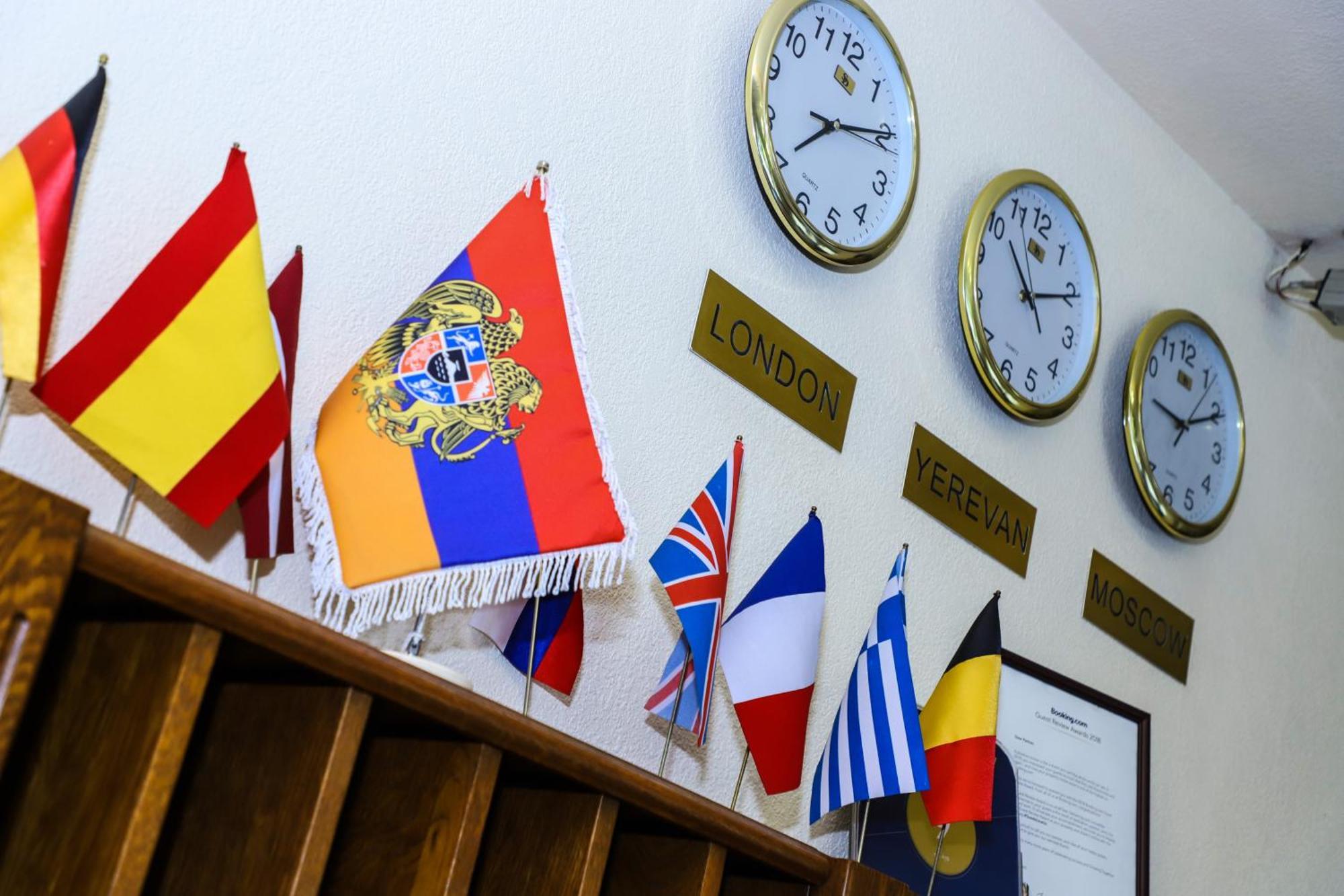 Sd Hotel Jerevan Eksteriør bilde