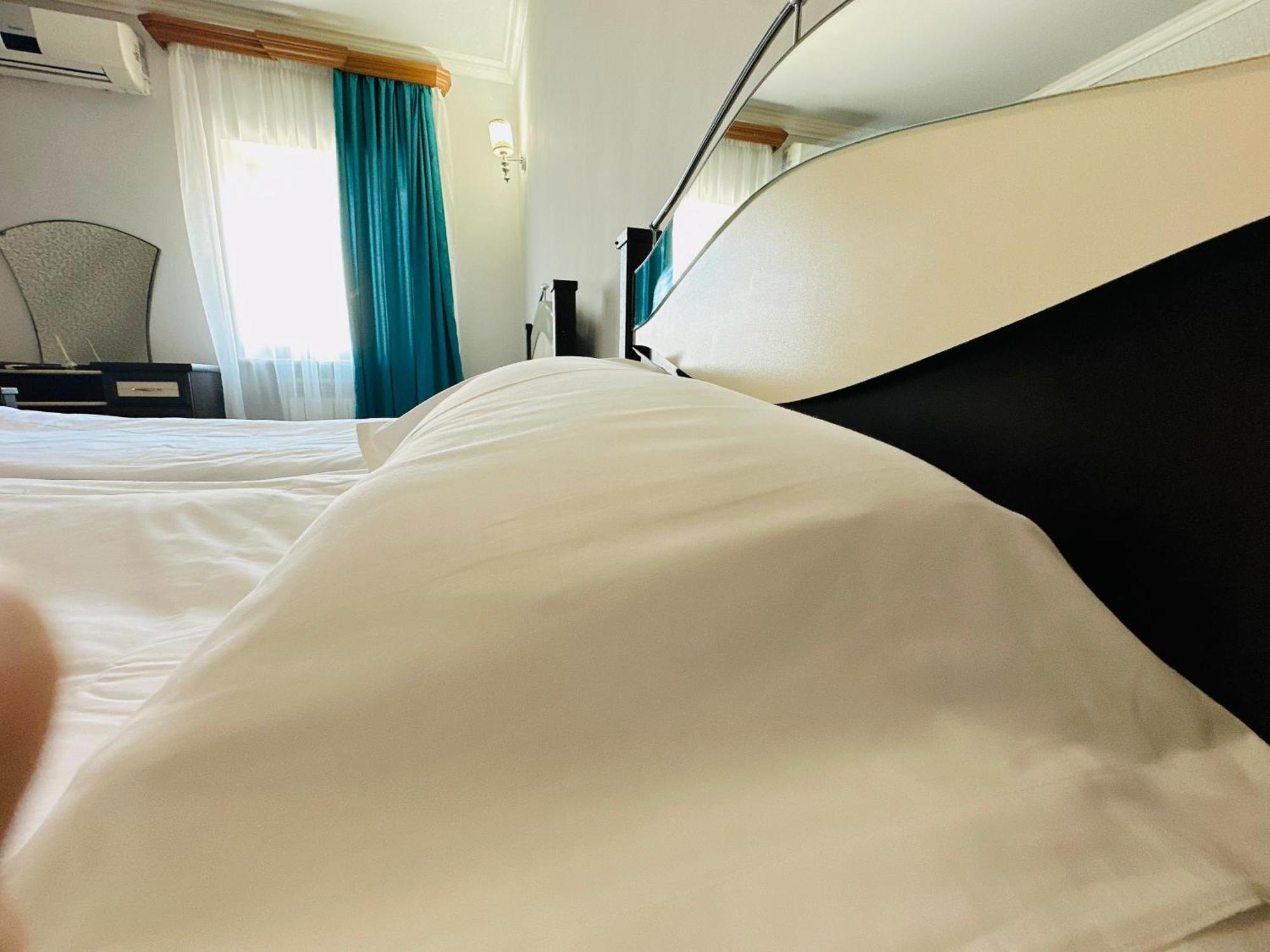 Sd Hotel Jerevan Eksteriør bilde