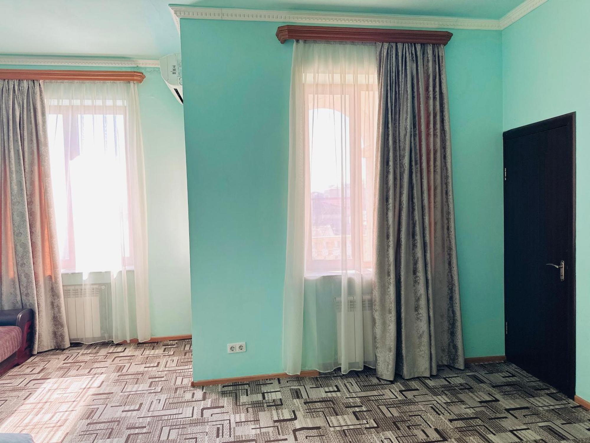 Sd Hotel Jerevan Eksteriør bilde